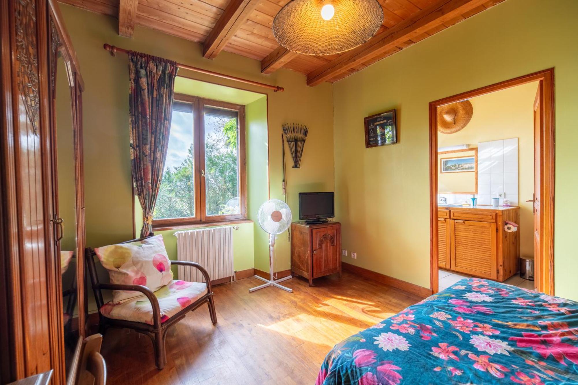 Bed and Breakfast La Ferme De Leychoisier Bonnac-la-Cote Екстер'єр фото